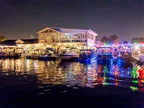 Seafood restaurant with incredible patio opens at Grand Prairie marina ...