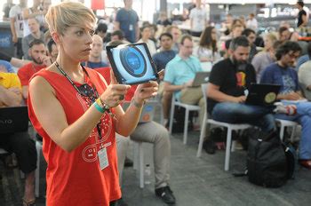 Media Items Examples 的图像结果