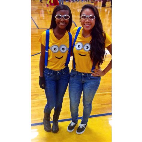 Cute Twin Day Ideas For Spirit Week