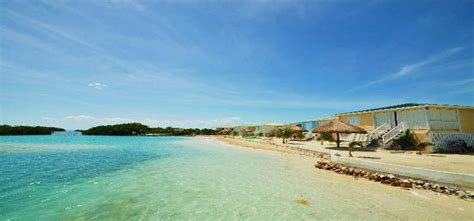 St. George's Caye Beach, St. George's Caye Beach Holiday