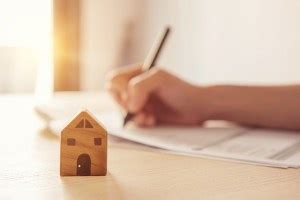 अनापत्ति प्रमाण पत्र या NOC एक कानूनी दस्तावेज है.