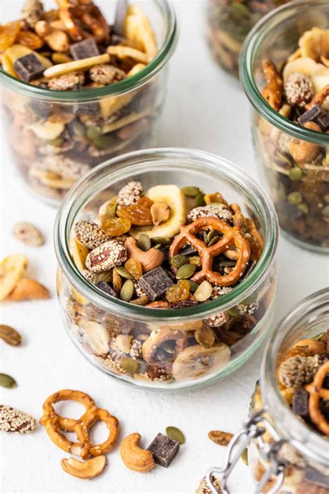 Homemade Trail Mix - Fit Foodie Finds