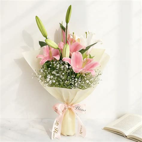 Lily & Gypso Bouquet – atfleurs