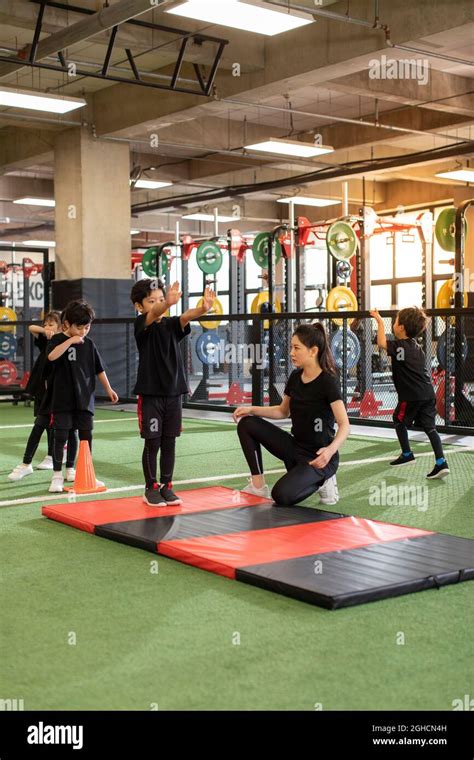 Children Exercise Class 的图像结果