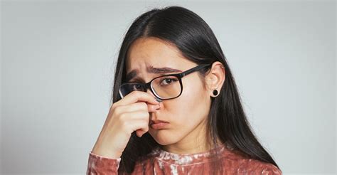 The Trouble of People with Glasses: Red Marks On Nose Bridge