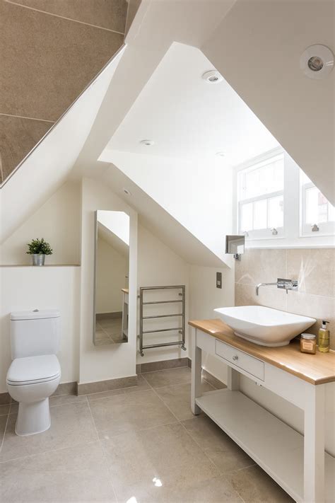 https://st.hzcdn.com/simgs/pictures/bathrooms/loft-ensuite-magic-projects-london-ltd-img~25118b440915f23d_9-8993-1-a409a84.jpg?utm_source=chatgpt.com