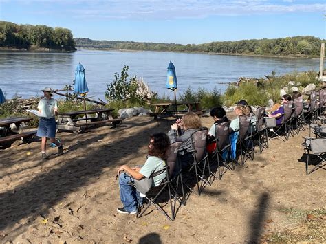 missouri river stages
