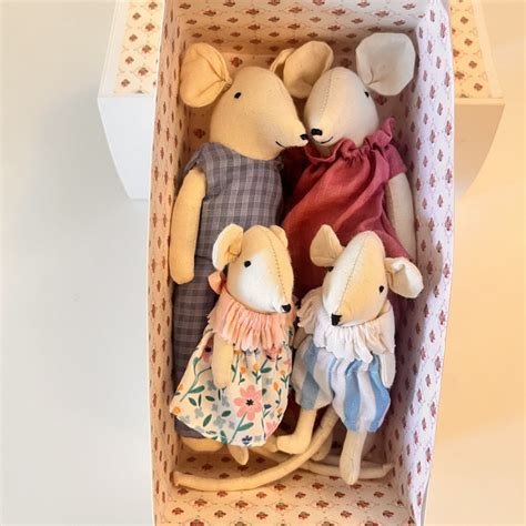 Contact Us – Akishi