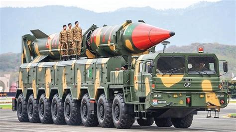 परमाणु हथियारों को नई धार दे रहा पाकिस्तान, चीन से मिल रही मदद; अमेरिकी ...