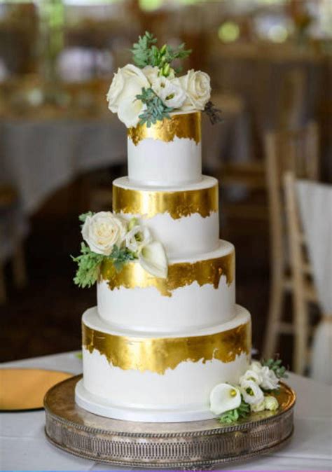 Buy 24K Edible Gold Leaf Sheets, Pure Gold Vark for Cake Decorating ...