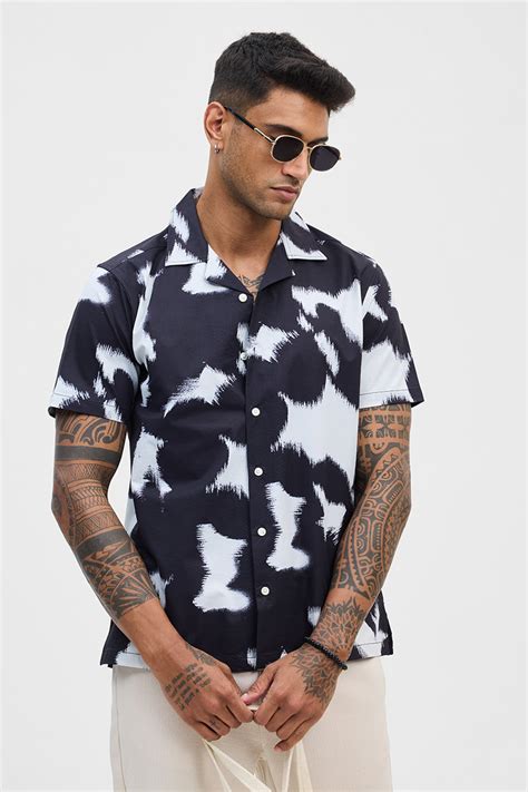 Buy Men's Black Abstract Box Fit Shirts Online | Snitch – SNITCH