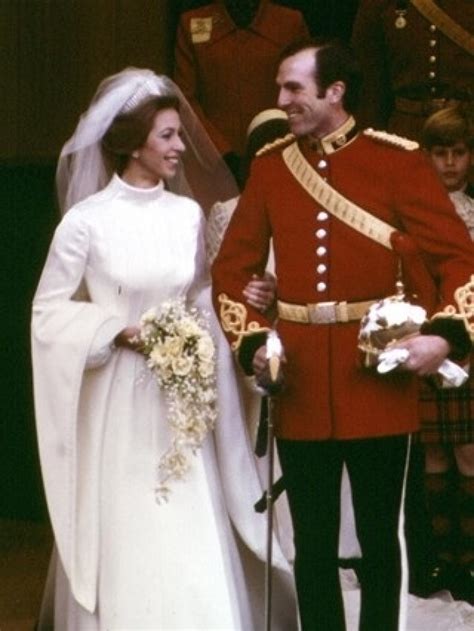 princess anne wedding dress 1973
