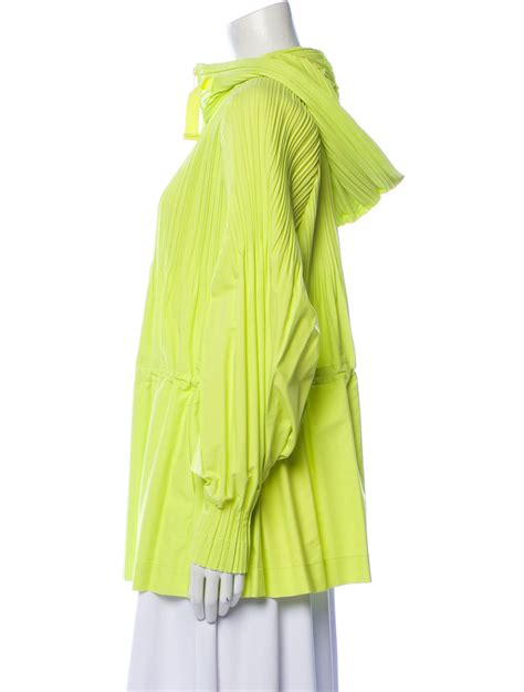 Pleats Please Issey Miyake
