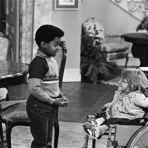 Noah Schnapp Talks Lack of Scenes With Millie Bobby Brown in 'Stranger ...