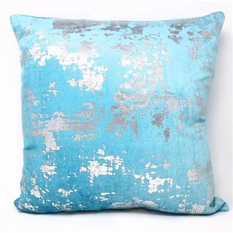 decorative throw pillows