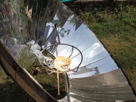 Image result for How Do Solar Cooker Work