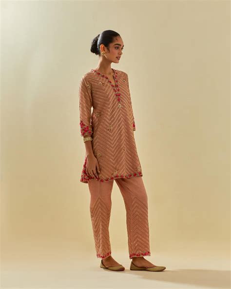 Pink tissue chanderi easy fit short kurta set, highlighted with gold s ...
