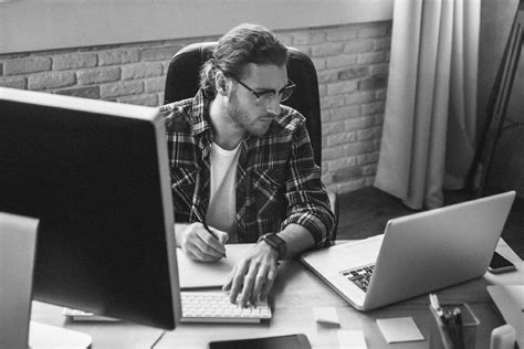 Document Work Collaboration | Revver