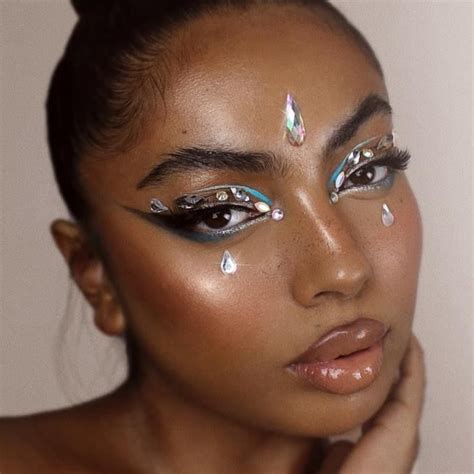 Buy BH Gem On Decorative Face & Body Jewels Online - HOK Makeup