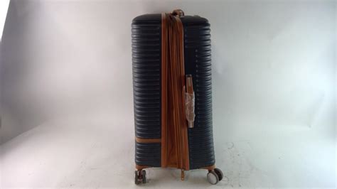 Hard Shell Suitcase 的图像结果