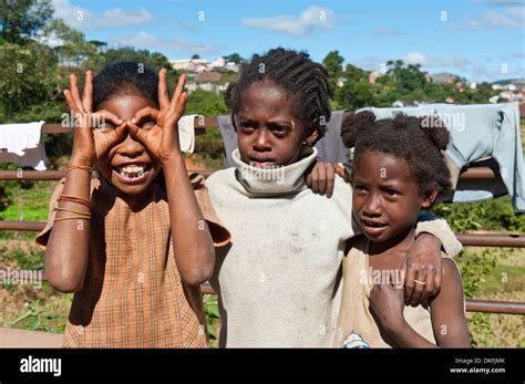 People in Madagascar 的图像结果