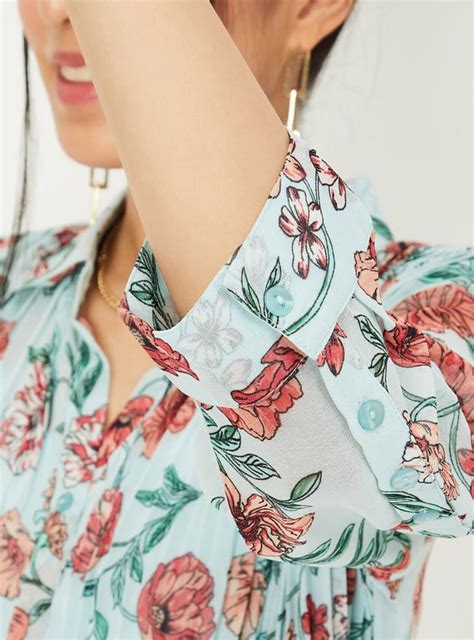 Buy Women Floral Print Collared Tunic Online at just Rs. 899.0 ...