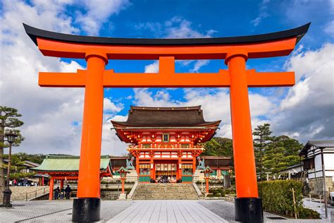 Japan's Most Stunning Inari Shrines – Bokksu Snack Box
