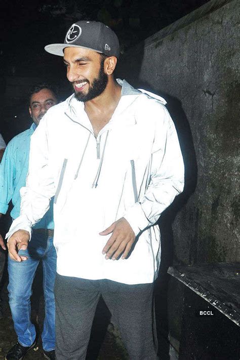 Paparazzi photos of Bollywood actors and actresses Pics | Paparazzi ...