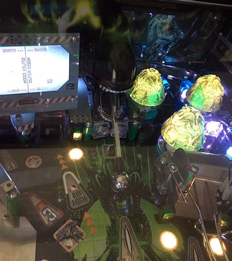 Alien Pinball Themes 的图像结果