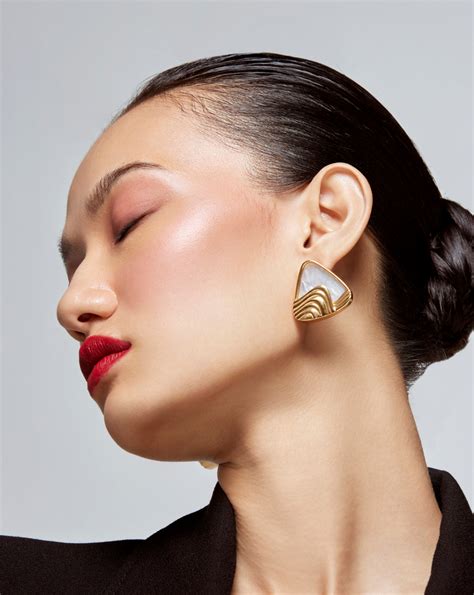 Anaash - Handcrafted Pearl Jewellery