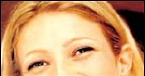 Gwyneth Paltrow involved in car crash - Rediff.com movies