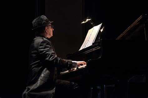 Igor Zapravdin will celebrate his 25th year Jubilee - Apr 20th, 2017 ...