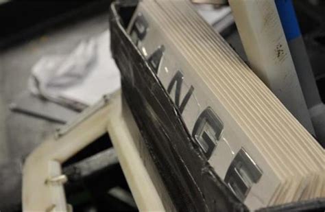 A night in the Jaguar Land Rover plant at Halewood | Autocar Professional