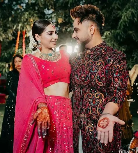 Dreamy pictures from singer Millind Gaba and Pria Beniwal's wedding ...