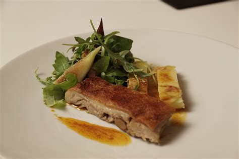 La receta del mes de Joan Roca: cochinillo ibérico con terrina de patata