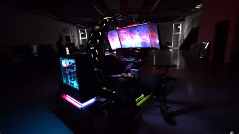 A YouTuber Just Built A Craziest Gaming Setup We've Ever Seen, Worth ...