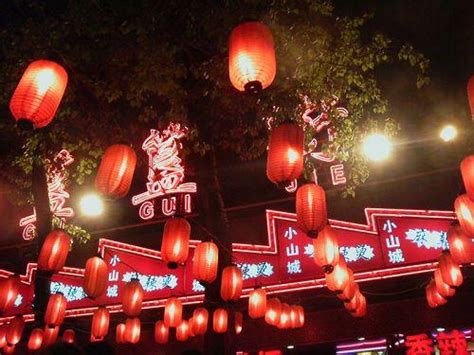北京最著名的小吃街