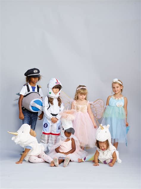 Halloween Costume Ideas That Get the Whole Family Involved - Pottery ...