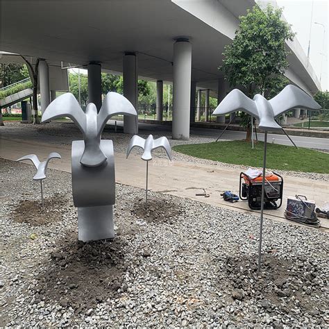 多彩大象玻璃钢雕塑群户外展示道具-灵闪空间