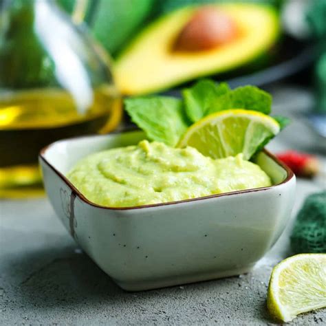 How to make creamy avocado sauce