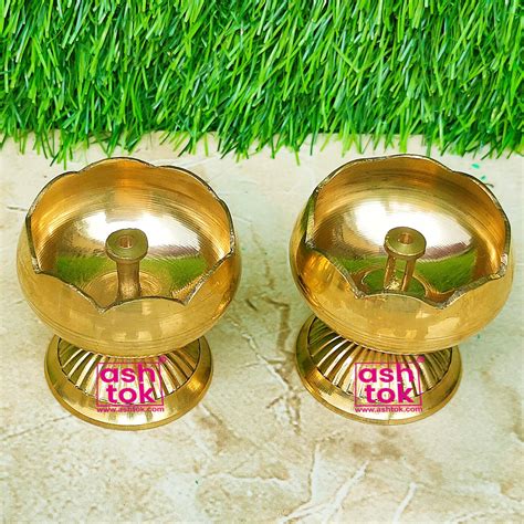 Brass Tamatar Puja Diya, Brass Decorative Oil Diya (Pack of 2 Pcs) – Ashtok