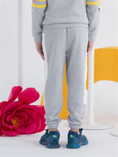 Trendy Unique Contrast Cut And Sew Boys Jogger – Spunkies