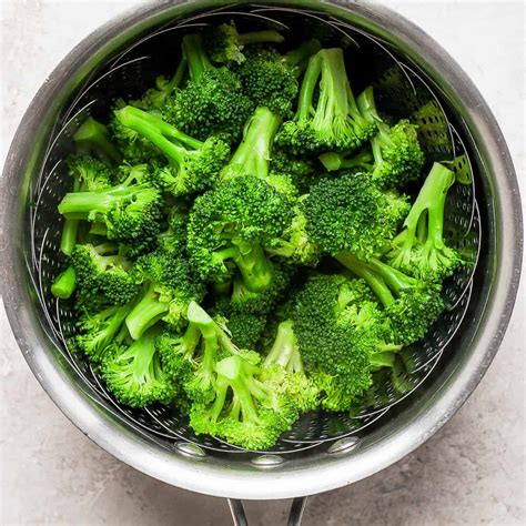 how to cook broccoli with microwave