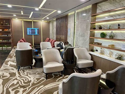 Piccola, ma elegante e ben fornita: recensione China Airlines lounge ...