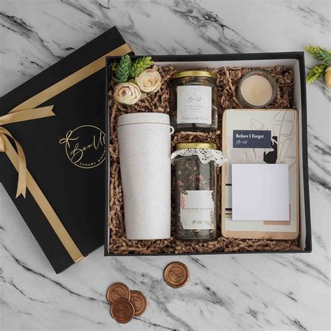 Buy Forget It Not Gift Box For Men Online – BoxUp Luxury Gifting