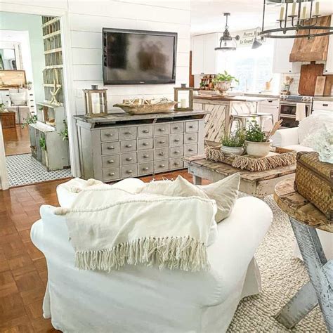 31 Shiplap TV Wall Ideas to Revolutionize Your Space