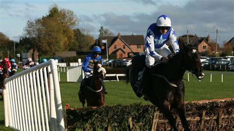 Listen Dear breaks 100,000 euro barrier at Limerick | Racing News | Sky ...