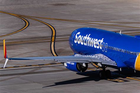Southwest Airlines Earnings Top Estimates But Stock Slides