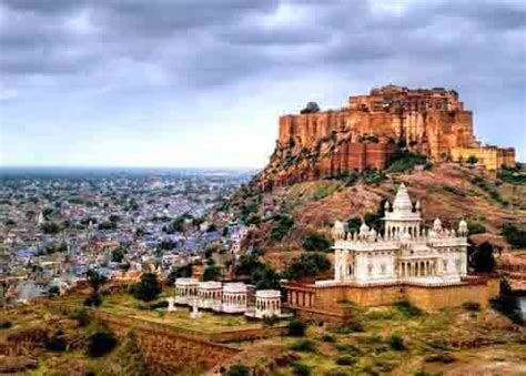 Authorized Maharajas Express Booking Agent IRCTC Luxury Train