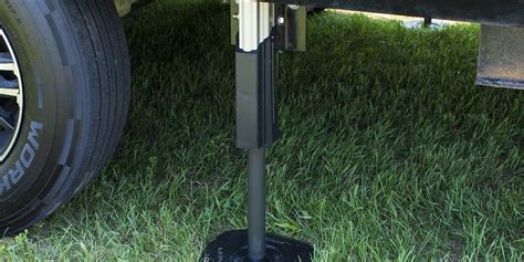 How to Use Keystone RV Auto Leveling 的图像结果